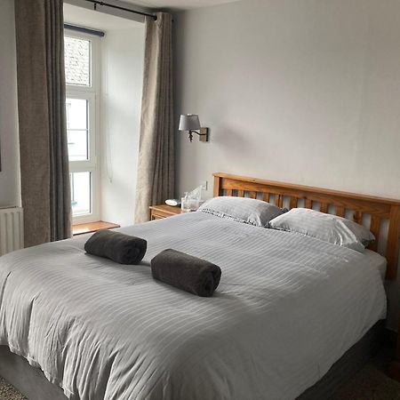 Ashes Seafood Restaurant Accommodation Dingle Esterno foto
