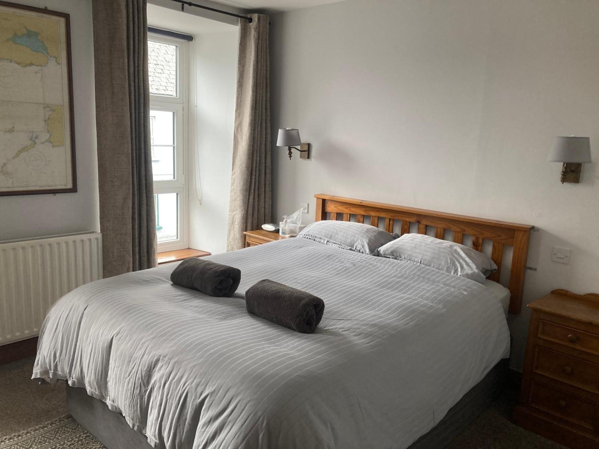 Ashes Seafood Restaurant Accommodation Dingle Esterno foto
