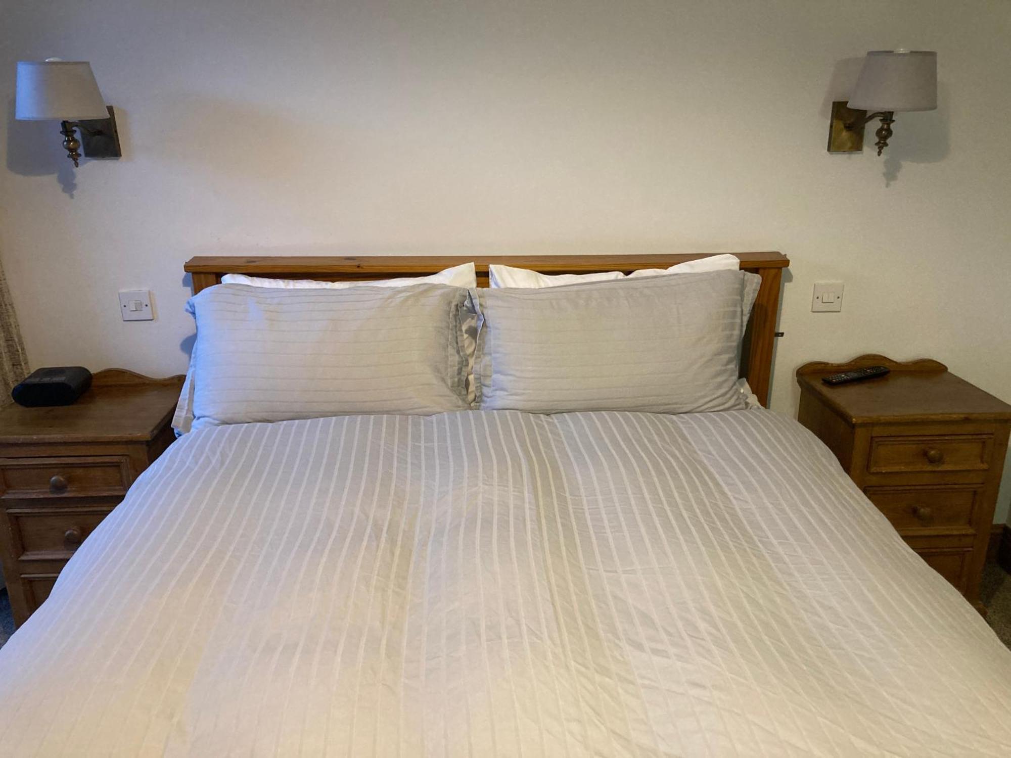 Ashes Seafood Restaurant Accommodation Dingle Esterno foto